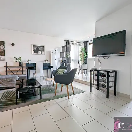 Appartamento T2 Meuble, 4 Couchages Proche Port - Fr-1-825-49 *